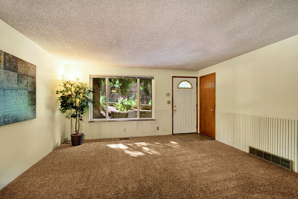 Property Photo: 18923 76th Ave W WA 98036