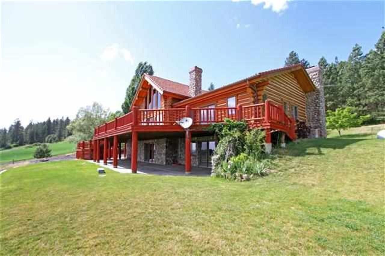 Property Photo: 7721 E Day Mt. Spokane Rd WA 99021