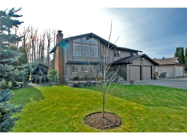 Property Photo:  1416 Riverview Dr NE  WA 98002 