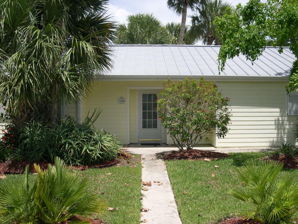 Property Photo:  1906 S Ocean Drive  FL 34949 