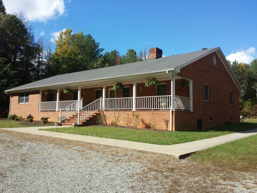 Property Photo:  15496 Mount Air Court  VA 23192 