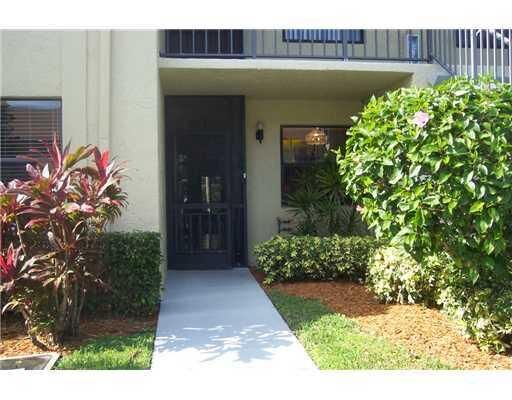 Property Photo: 7891 Willow Spring Drive 1013 FL 33467