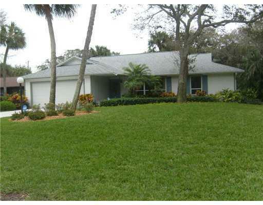 Property Photo: 936 Silver Shores Road FL 32963