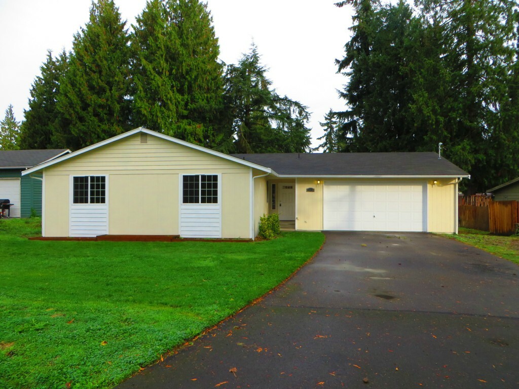 Property Photo:  20810 95th St E  WA 98391 