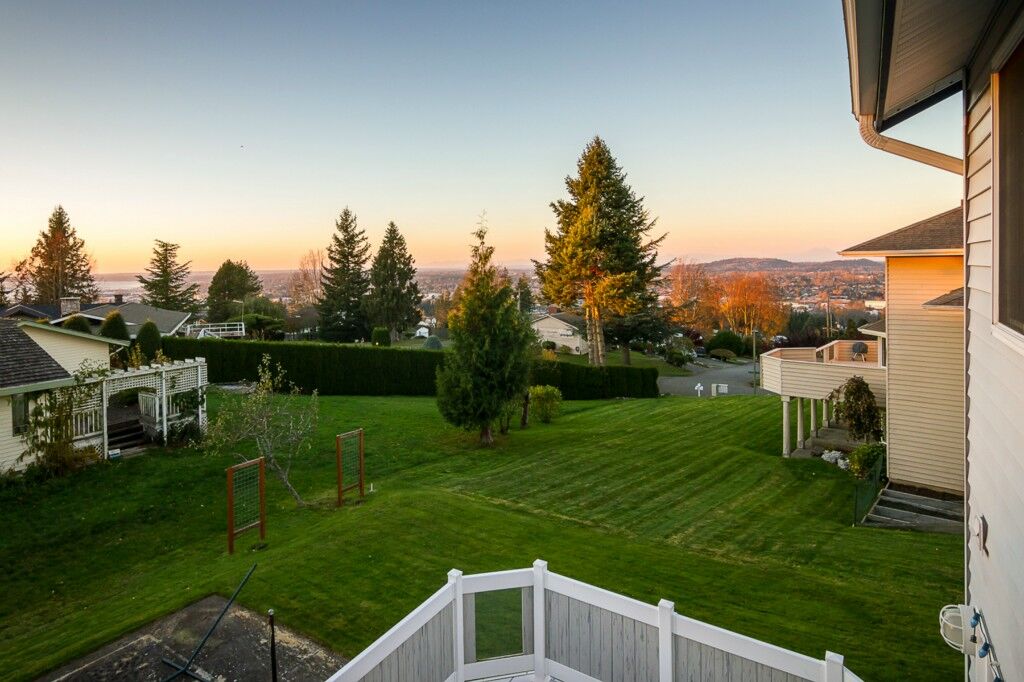 Property Photo:  1021 Kelley Ridge Ct  WA 98229 