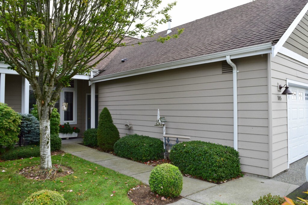 Property Photo: 987 Aaron Dr A-105 WA 98264