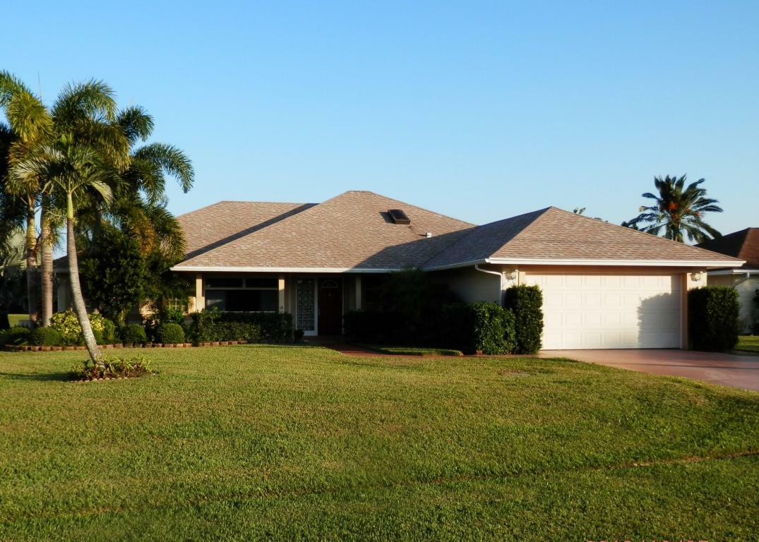 Property Photo:  2538 SE Grand Drive  FL 34952 