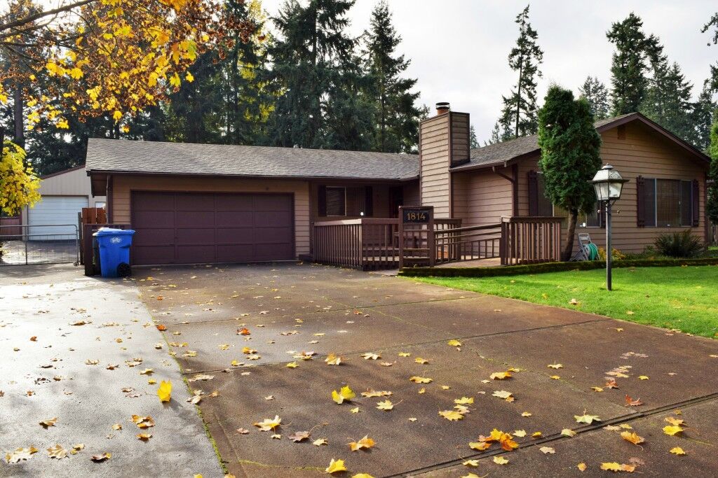 Property Photo: 1814 164th St Ct E WA 98387