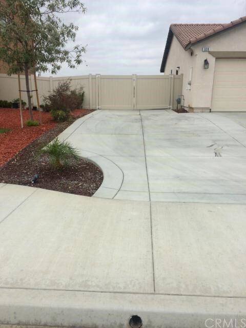 Property Photo:  328 Yosemite Avenue  CA 92570 