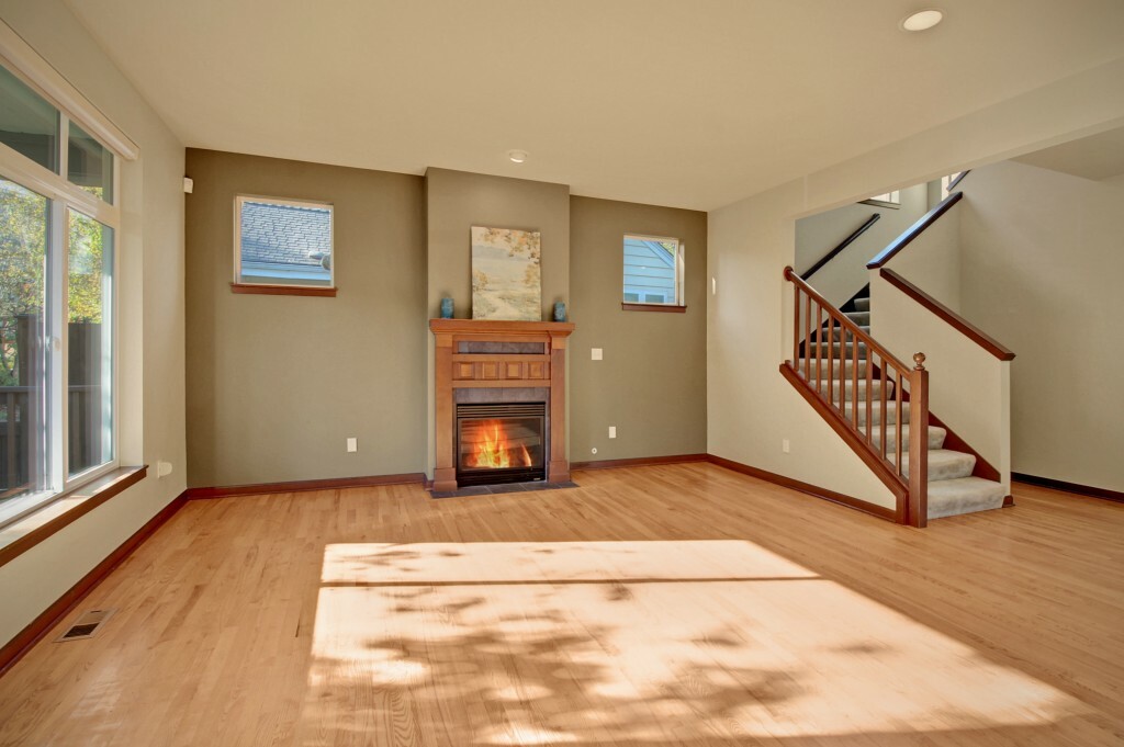 Property Photo: 3536 NE 92nd St WA 98115