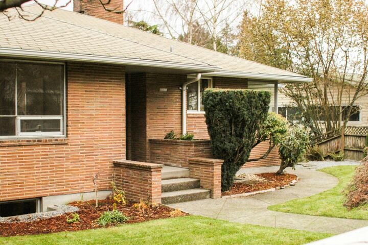 10646 Sand Point Wy NE  Seattle WA 98125 photo