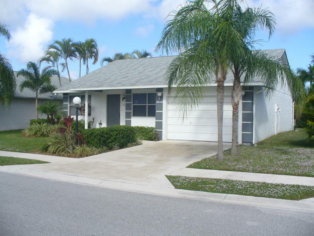 Property Photo: 150 Wandering Trail FL 33458
