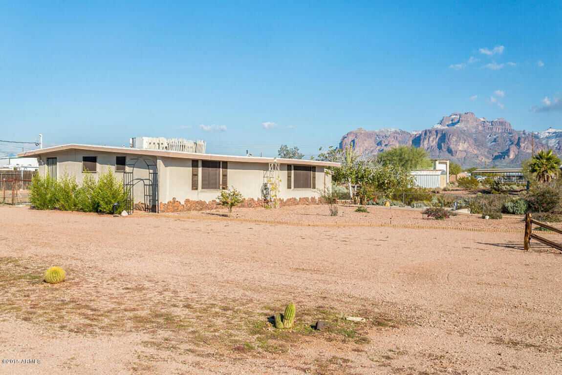 Property Photo:  980 E Scenic Street  AZ 85119 