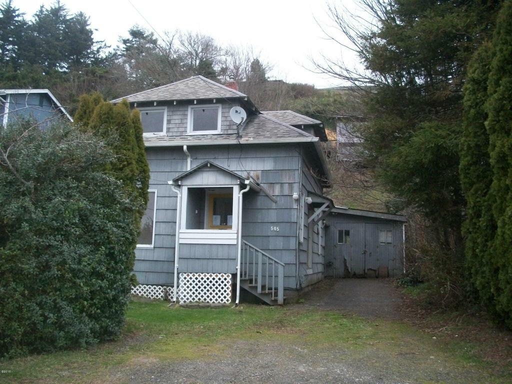 Property Photo:  545 SE 4th Street  OR 97365 