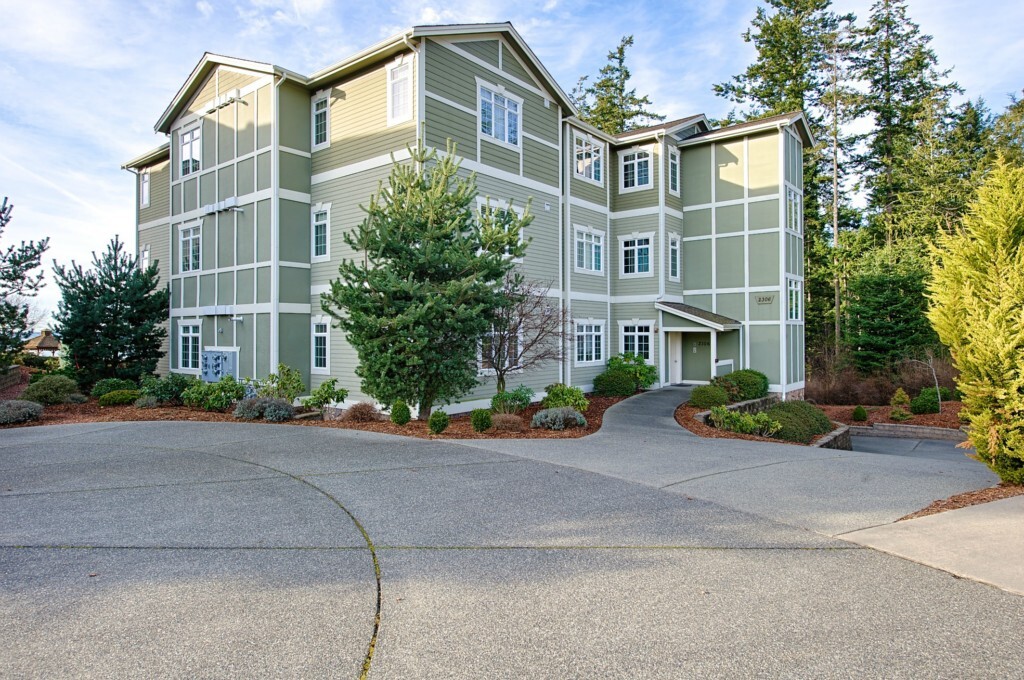 Property Photo: 2306 Sundown Ct 102 WA 98221