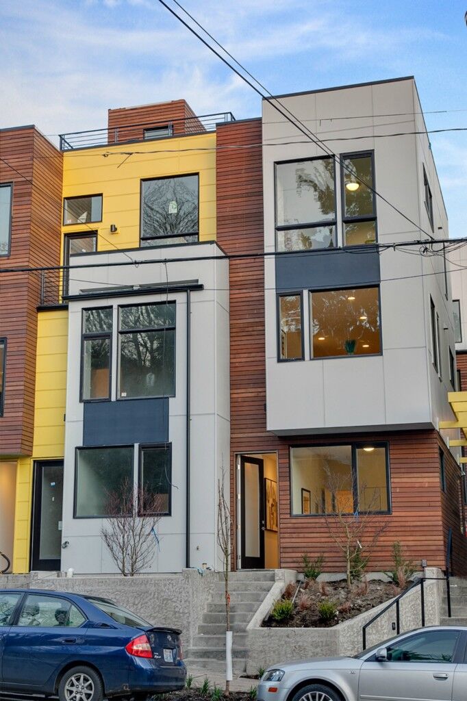 Property Photo:  3810 Fremont Avenue N  WA 98103 