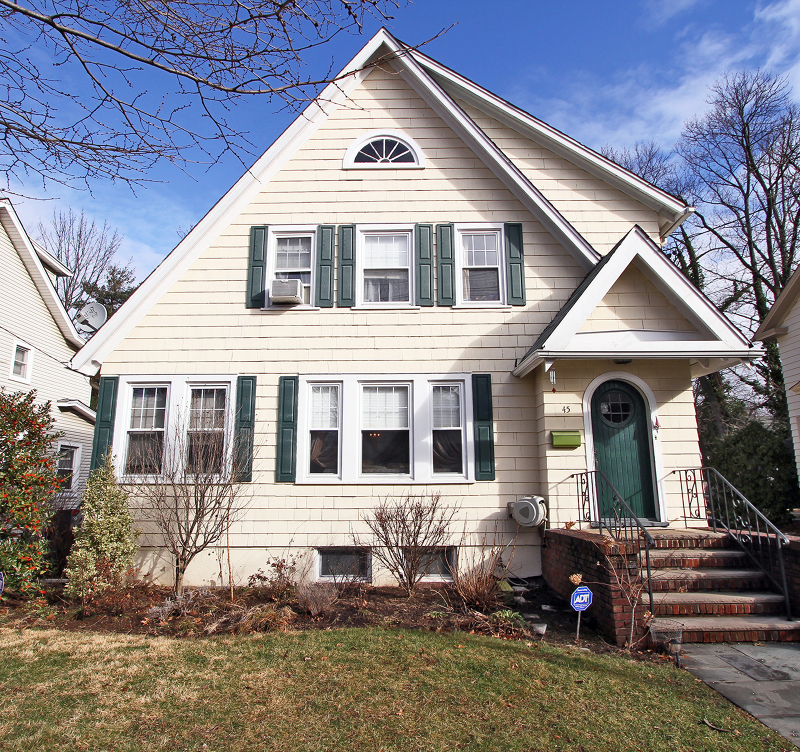 Property Photo:  45 S Pierson Rd  NJ 07040 