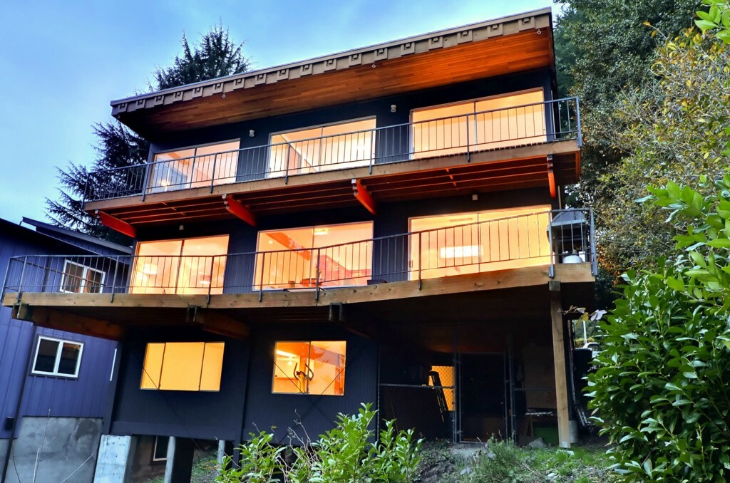 Property Photo: 6620 57th Ave NE WA 98115
