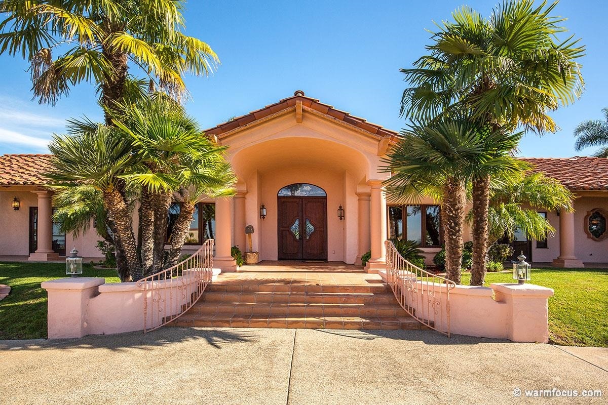 Property Photo: 3040 Palm Hill Drive CA 92084