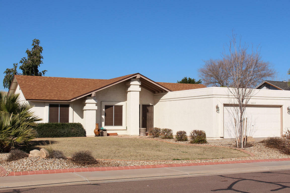 Property Photo:  8032 W Dahlia Drive  AZ 85381 