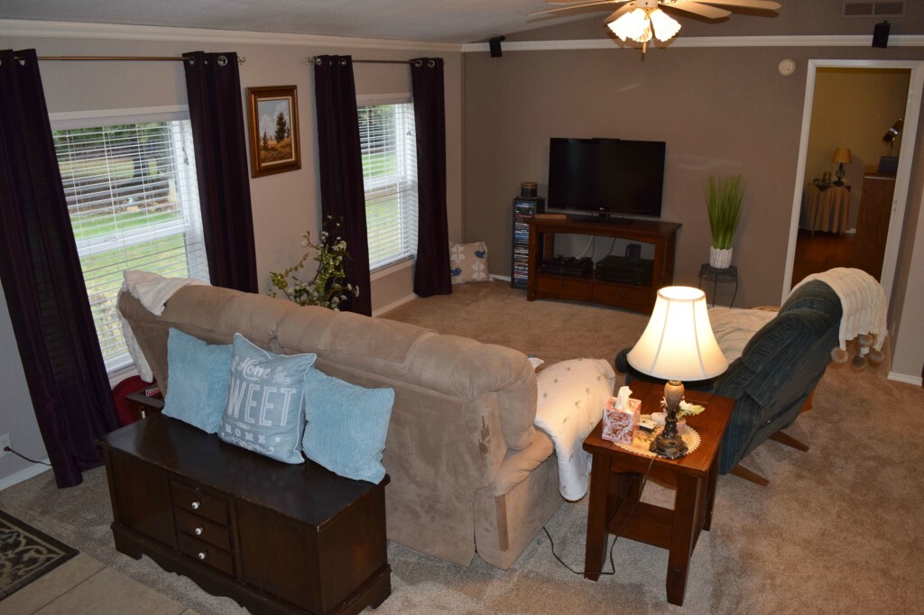 Property Photo: 2121 Harksell Rd WA 98248