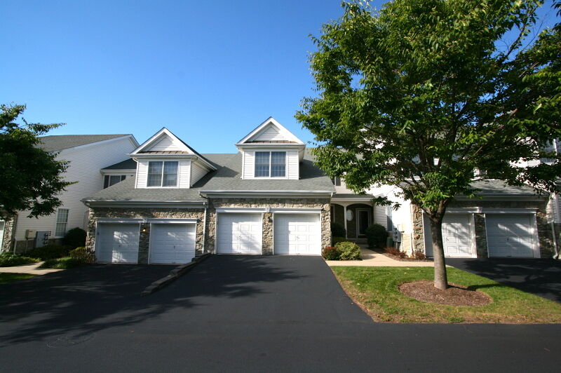 Property Photo:  7 La Costa Dr  NJ 08801 