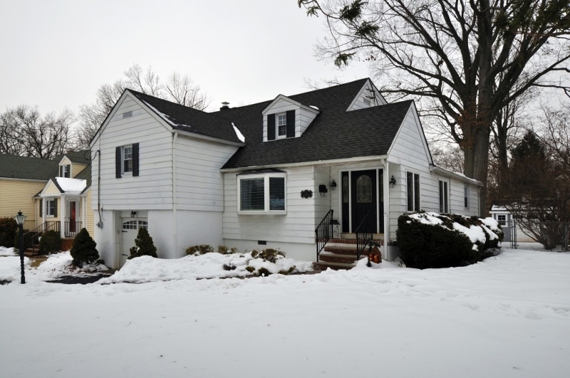 Property Photo:  15 Elmwood Rd  NJ 07932 