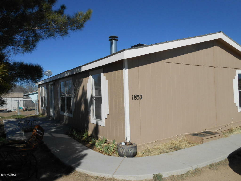 Property Photo:  1852 E Bottle Brush Drive  AZ 86323 