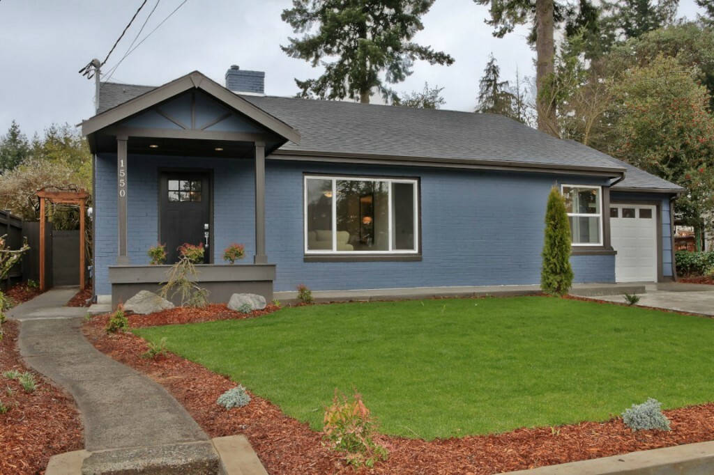 Property Photo: 1550 NE 148th St WA 98155