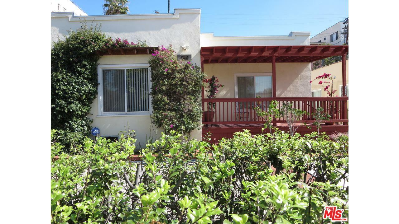 Property Photo:  722 S Gramercy Pl  CA 90005 