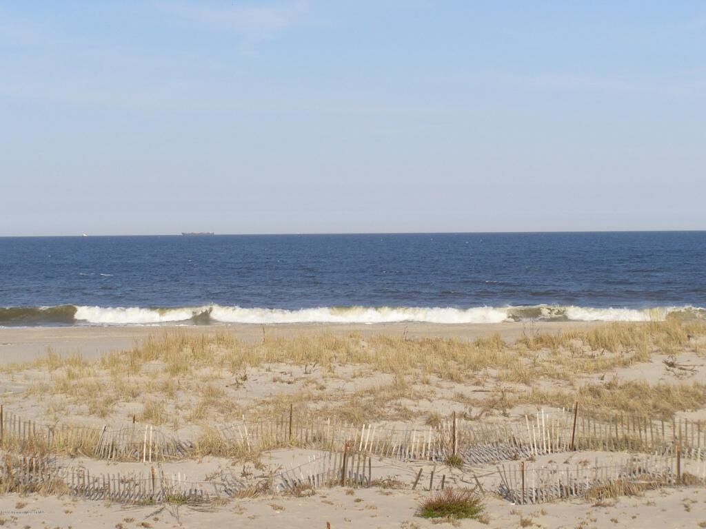 Property Photo: 26 Waterview Way NJ 07760