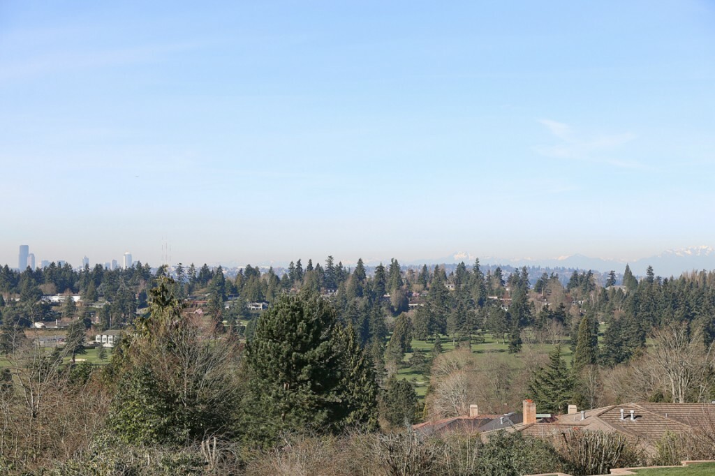 Property Photo: 8818 NE 19th St WA 98004