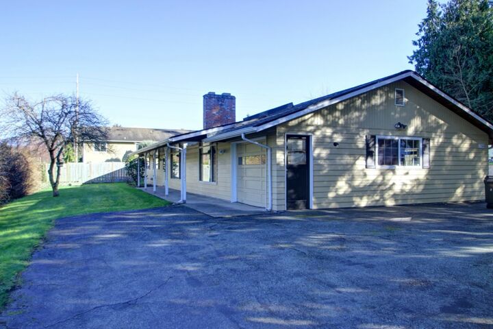 Property Photo: 1700 N 17th St WA 98273
