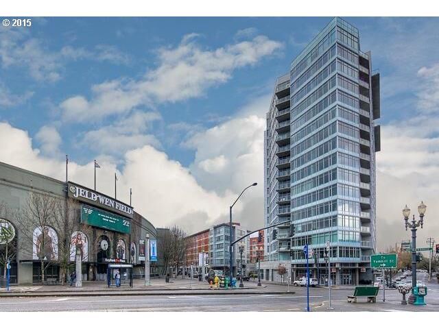 Property Photo:  1926 W Burnside St 709  OR 97209 