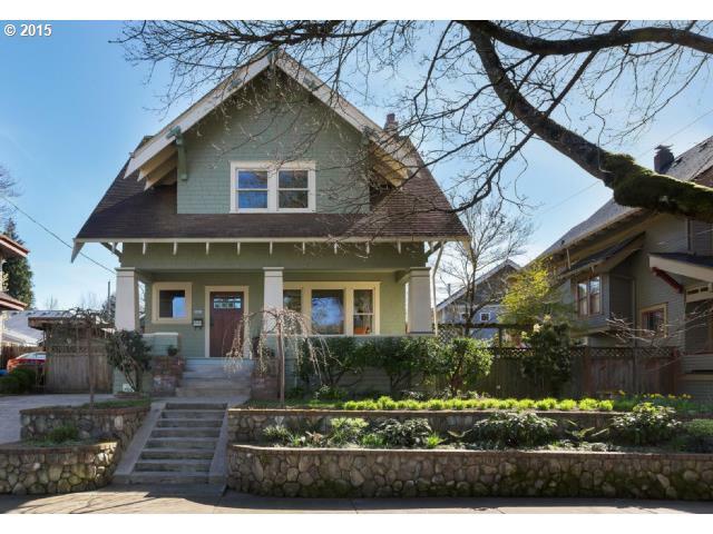 Property Photo:  3402 NE Pacific St  OR 97232 
