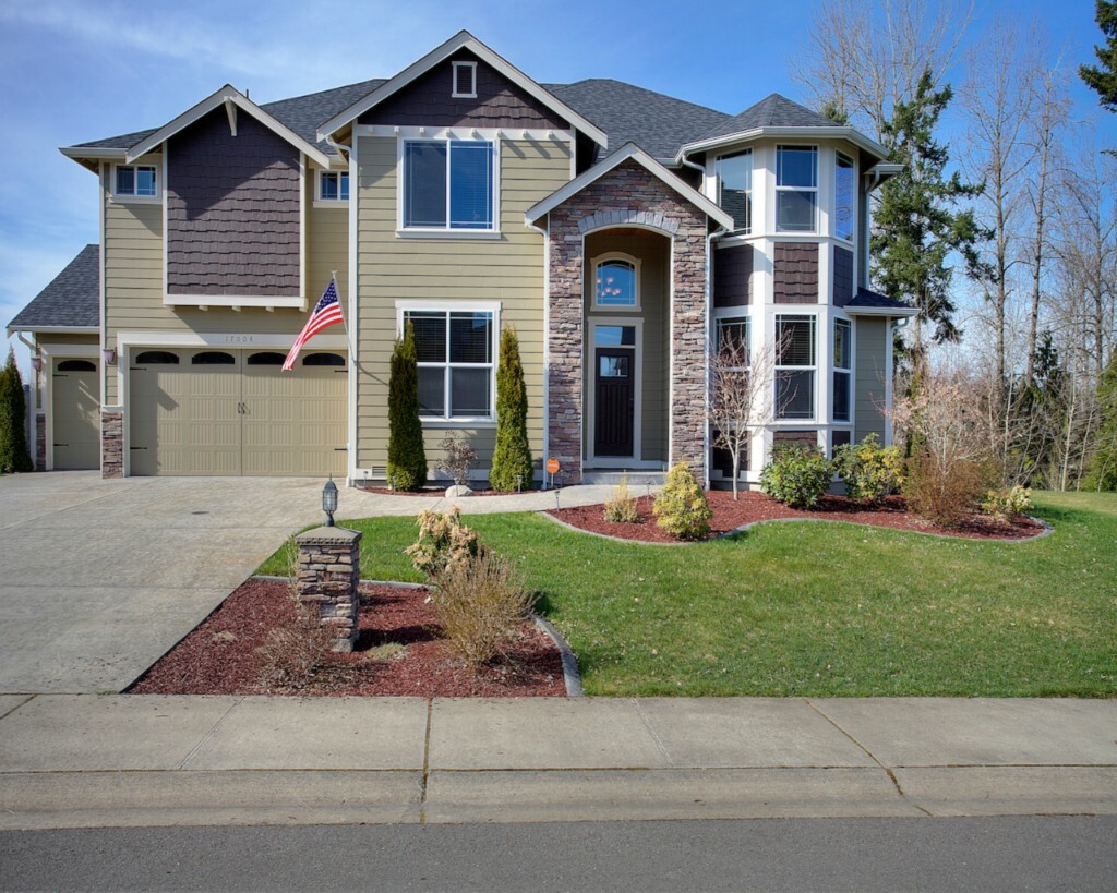 Property Photo: 17008 138th Ave E WA 98374