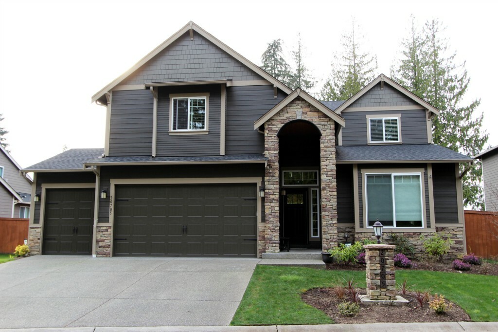 Property Photo:  20705 61st St E  WA 98391 