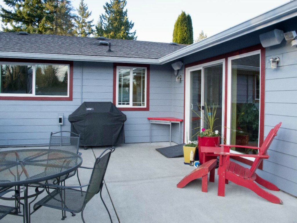 Property Photo:  6885 Helena Dr NE  WA 98311 