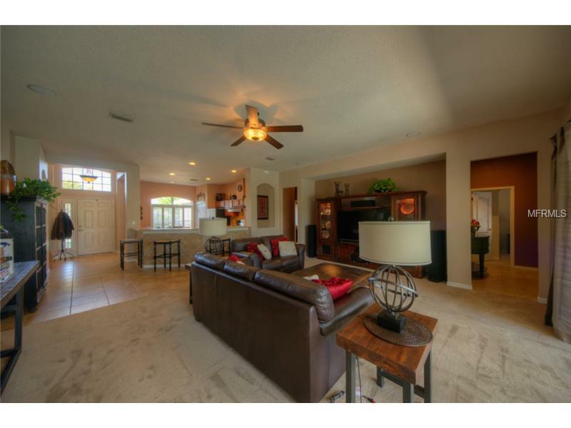 Property Photo: 1123 Sweet Breeze Drive FL 33594