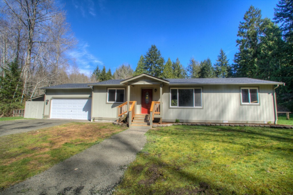 Property Photo:  224 Lewis Rd W  WA 98380 