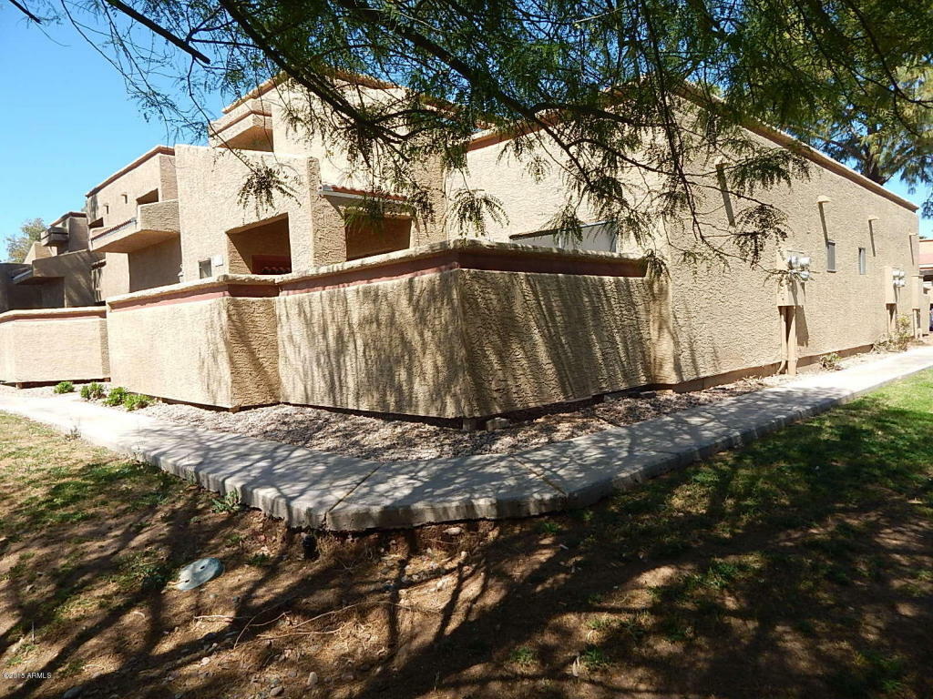Property Photo: 850 S River Drive 1105 AZ 85281