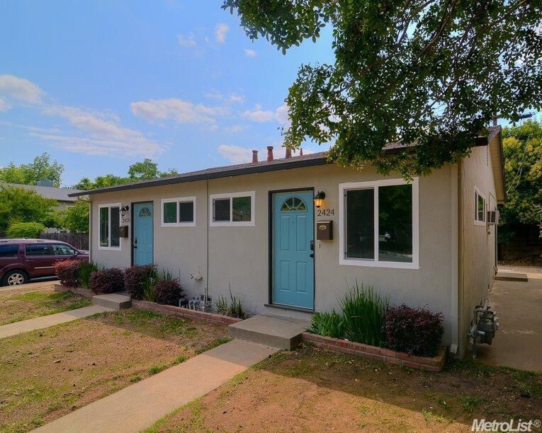 Property Photo: 2424 37th Street CA 95817