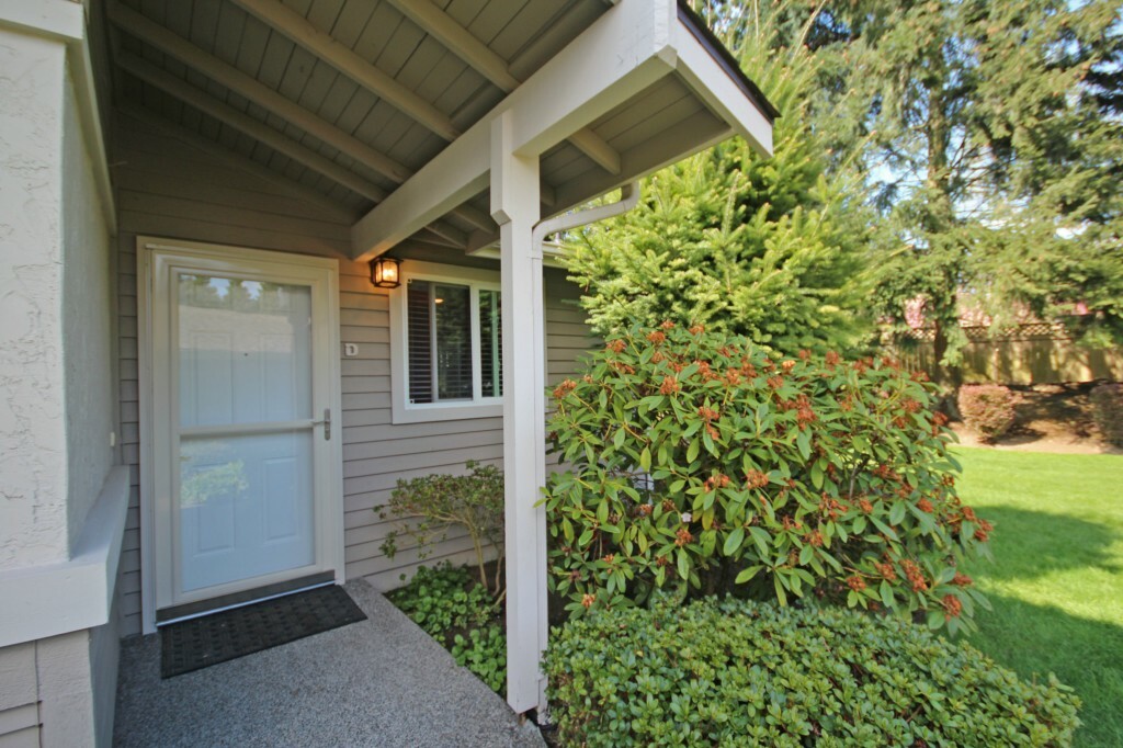 Property Photo:  31739 49th Lane SW D  WA 98023 