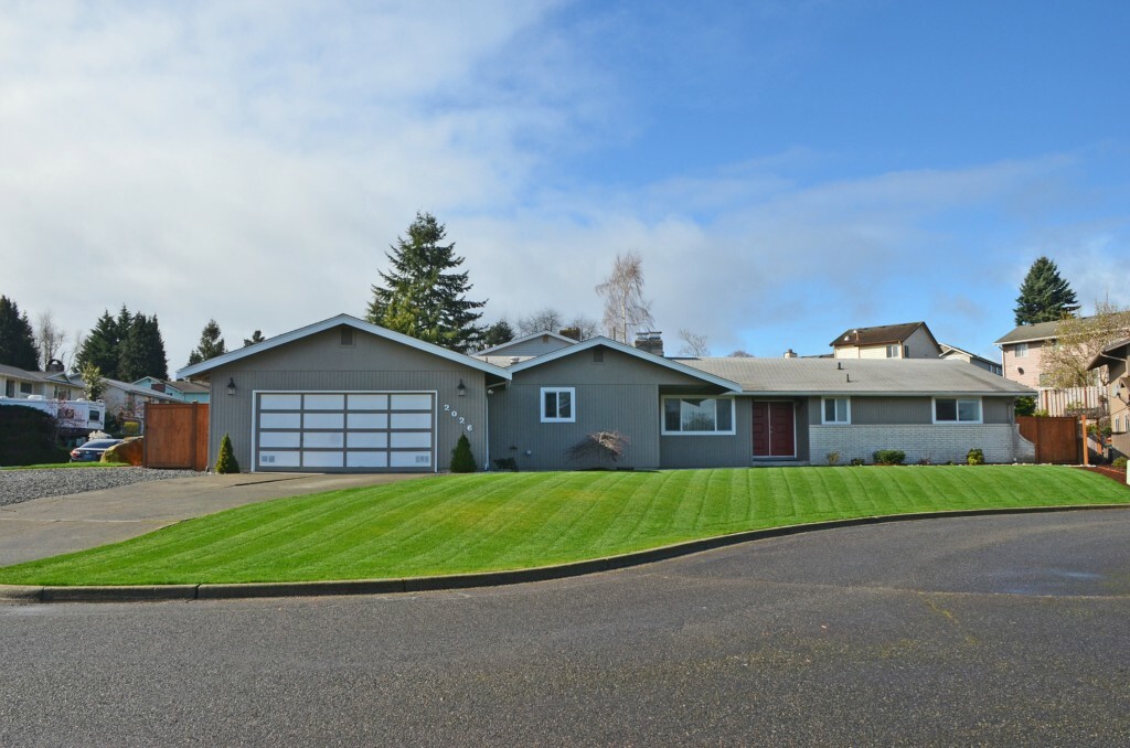 Property Photo: 2026 Fremont Cir WA 98406