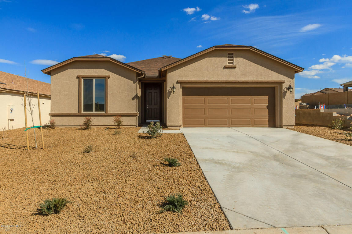 Property Photo:  385 Berne Avenue  AZ 86323 
