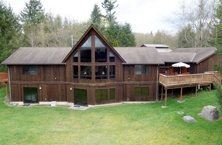 Property Photo: 5123 Park Ridge Place WA 98284