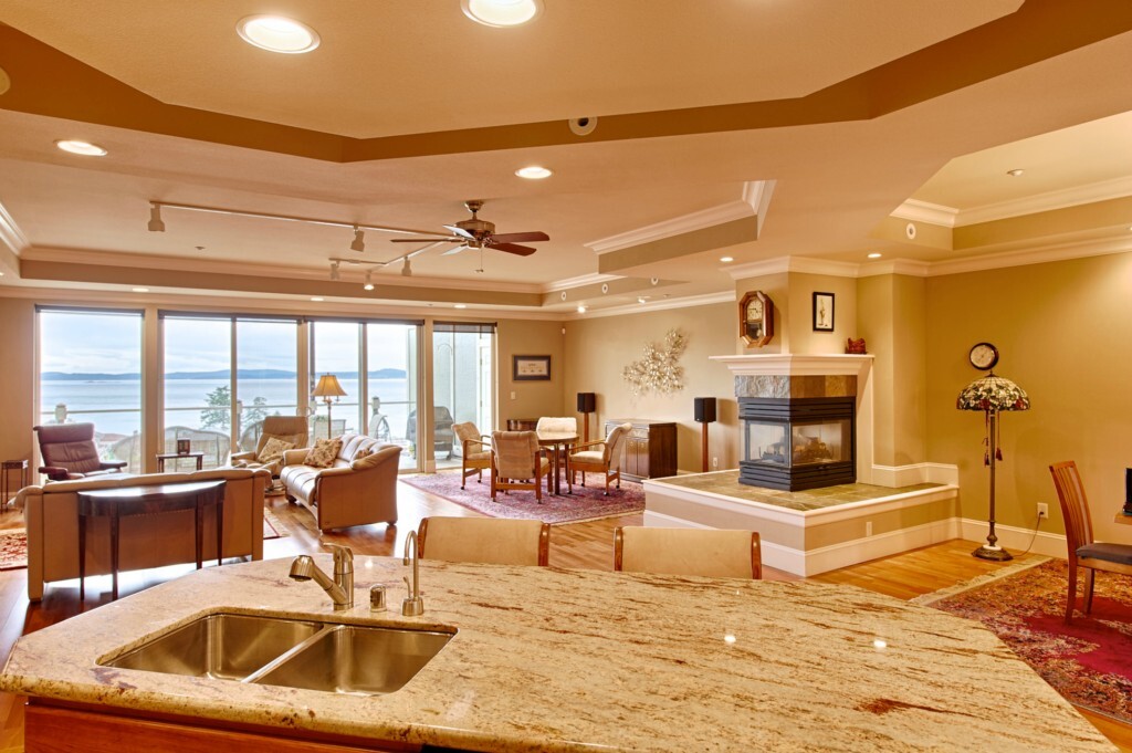 Property Photo: 2306 Sundown Ct 201 WA 98221