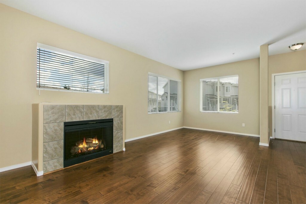 Property Photo: 14915 38th Dr SE 1117 WA 98012