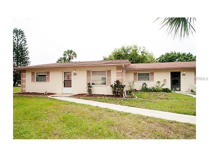 Property Photo: 4537 Pawnee Trail 192 FL 34233