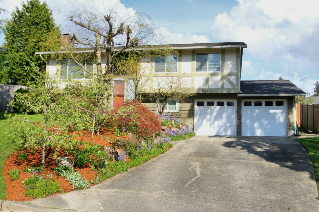 Property Photo: 14124 125th Place NE WA 98034